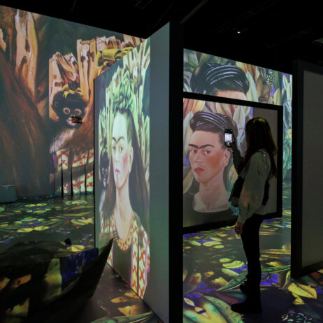 © Utopia I Viva Frida Kahlo Immersive Experience (1)