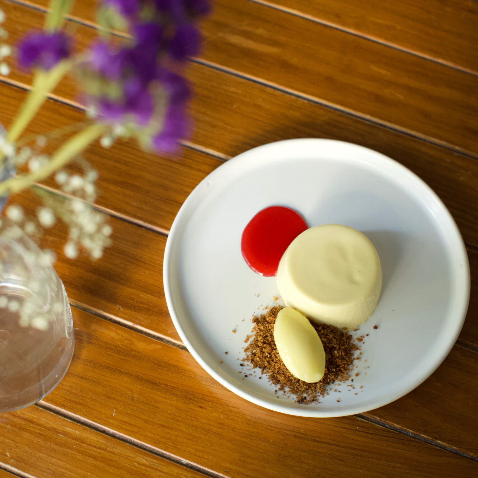 Schneiderei Restaurant I Panna Cotta I 2 I c Liron Shnaider