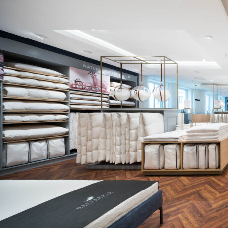 Bettenrid Theatinerstraße München-17