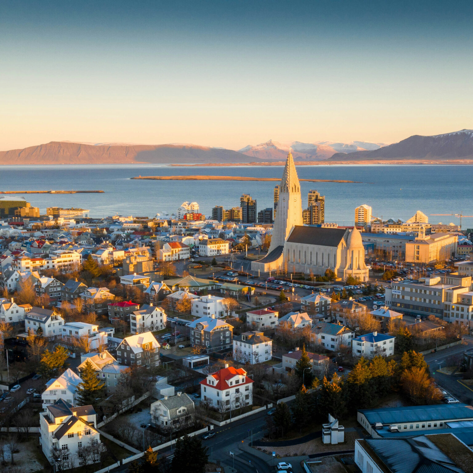 Island Foto von Einar H. Reynis auf Unsplash