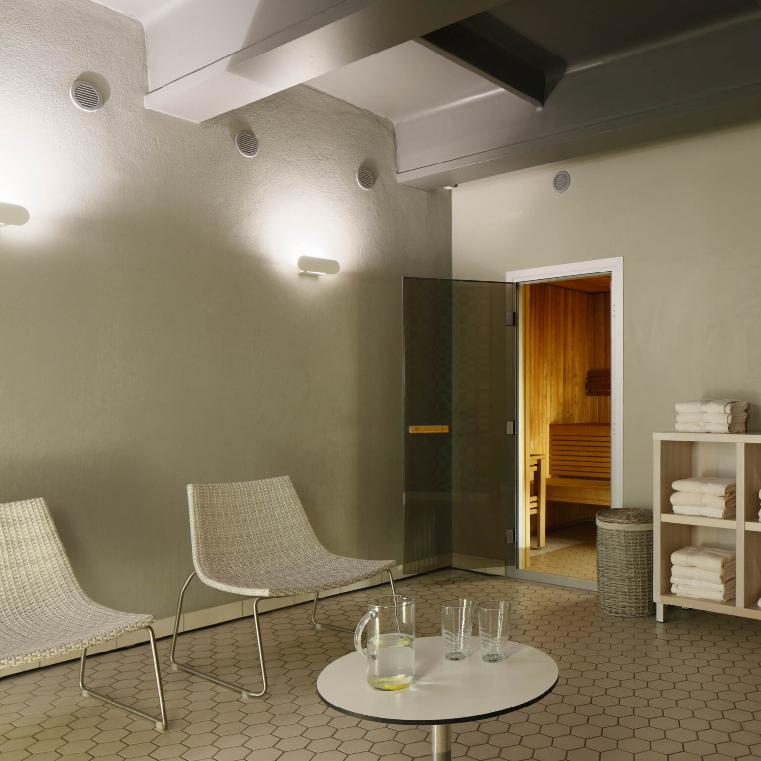 Neiburgs Hotel & Restaurant Riga-18