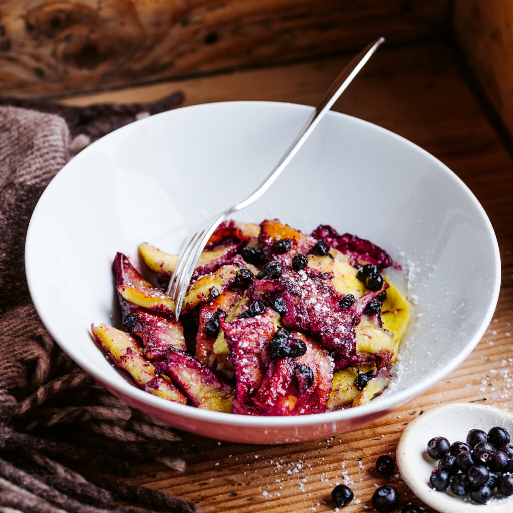 Blitzschmarren mit Heidelbeeren | CREME GUIDES Blitzschmarren mit Heidelbeeren | CREME GUIDES